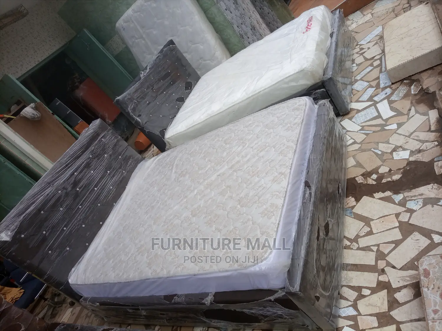 Quality Queen Bed With Mattress 80x60. Delivery Free