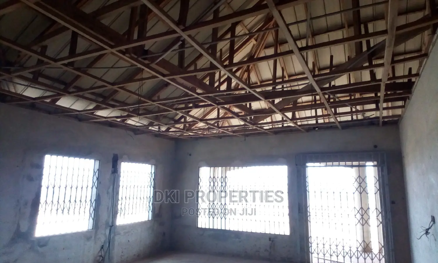 8bdrm House in Katamanso, Valley View Area for sale