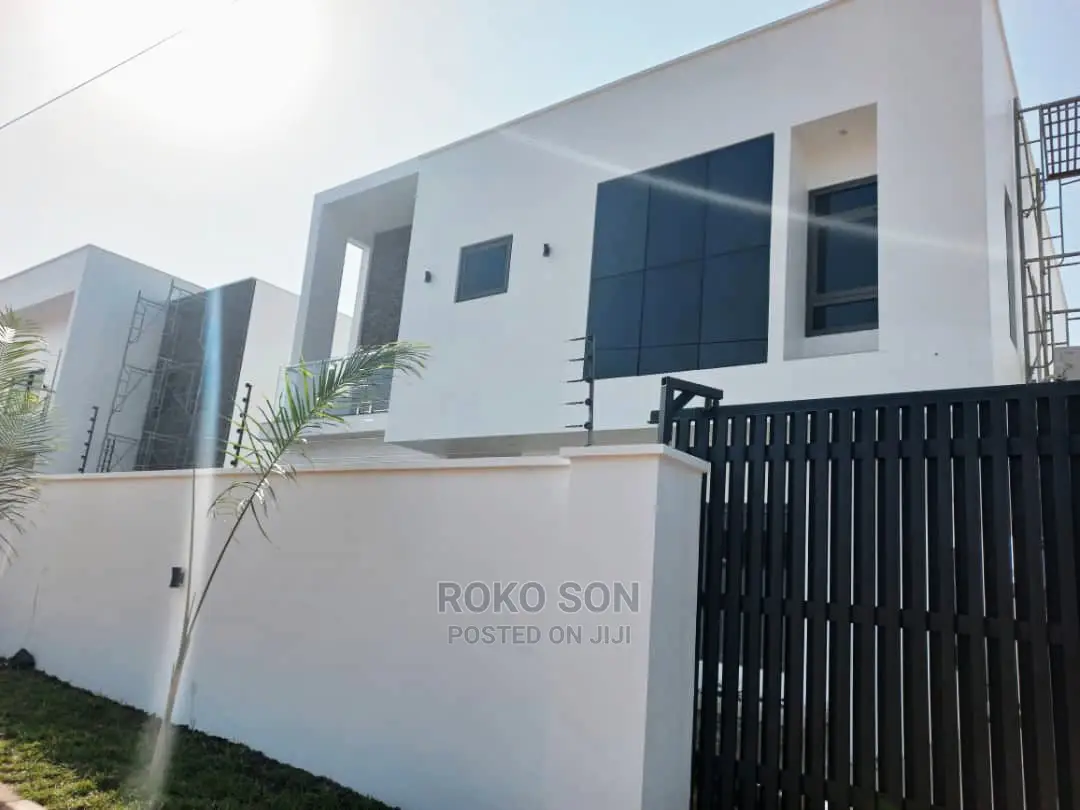 3bdrm Duplex in Dr Roko, East Legon for sale