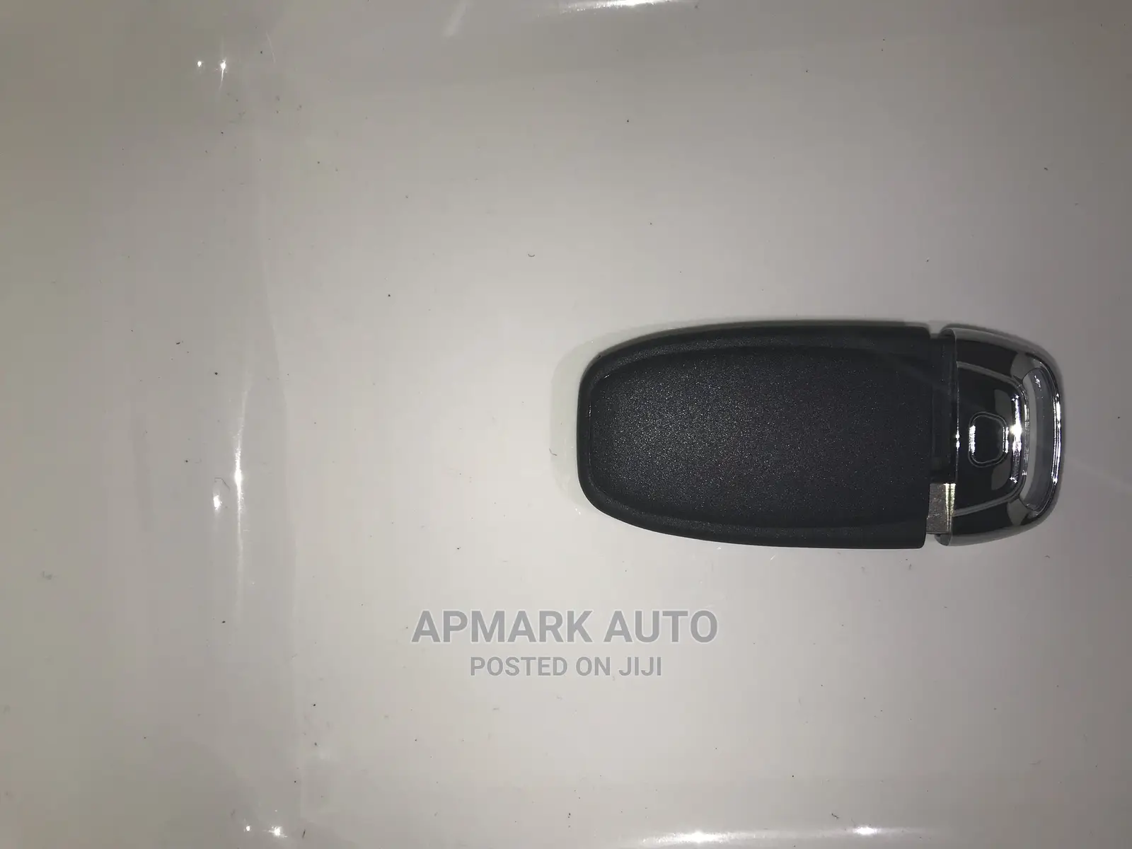 AUDI Smart Key Shell Case for Audi A4, A5, Q5, TT3