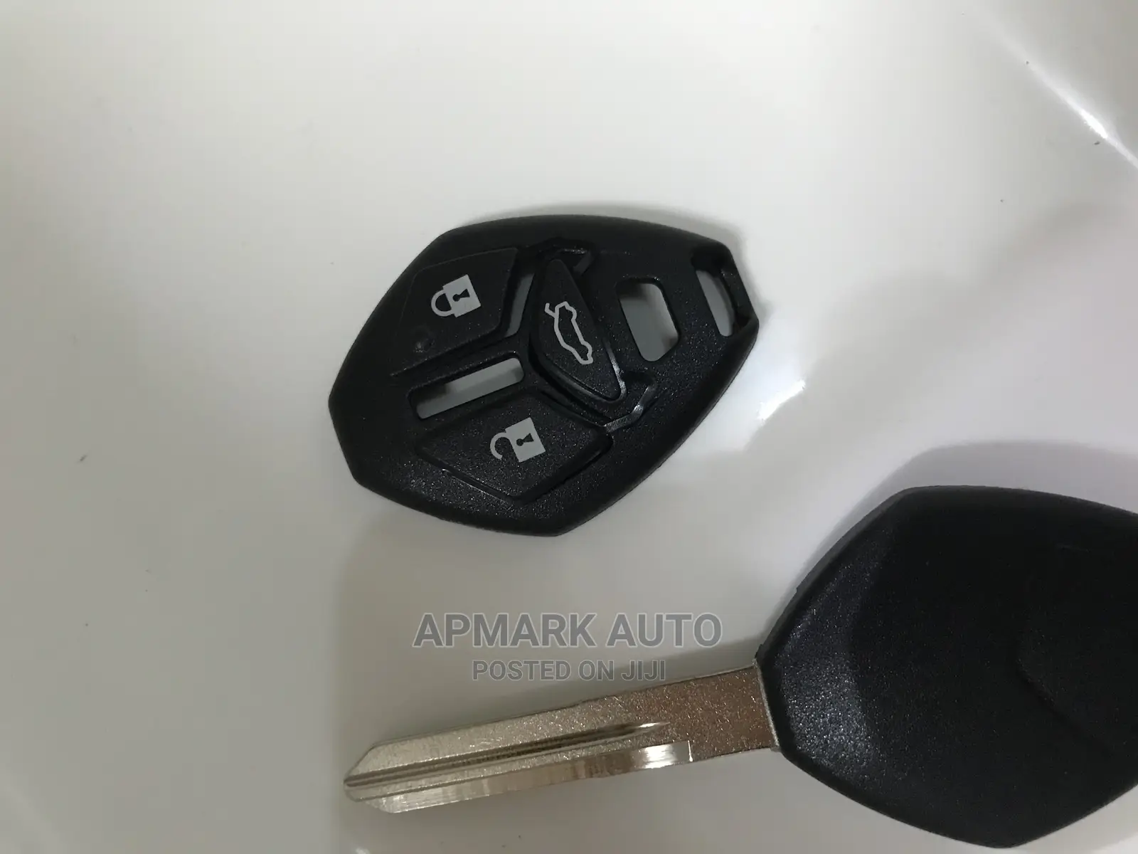 Mitsubishi Mirage Remote Key Shell Housing
