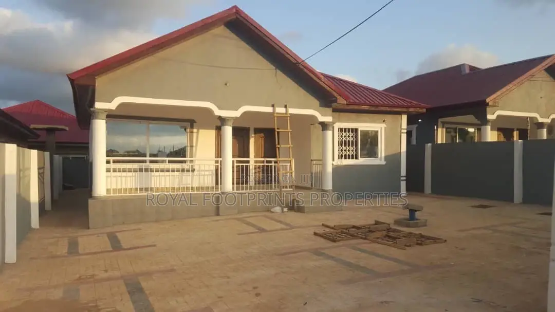 4bdrm House in Accra Metropolitan for sale