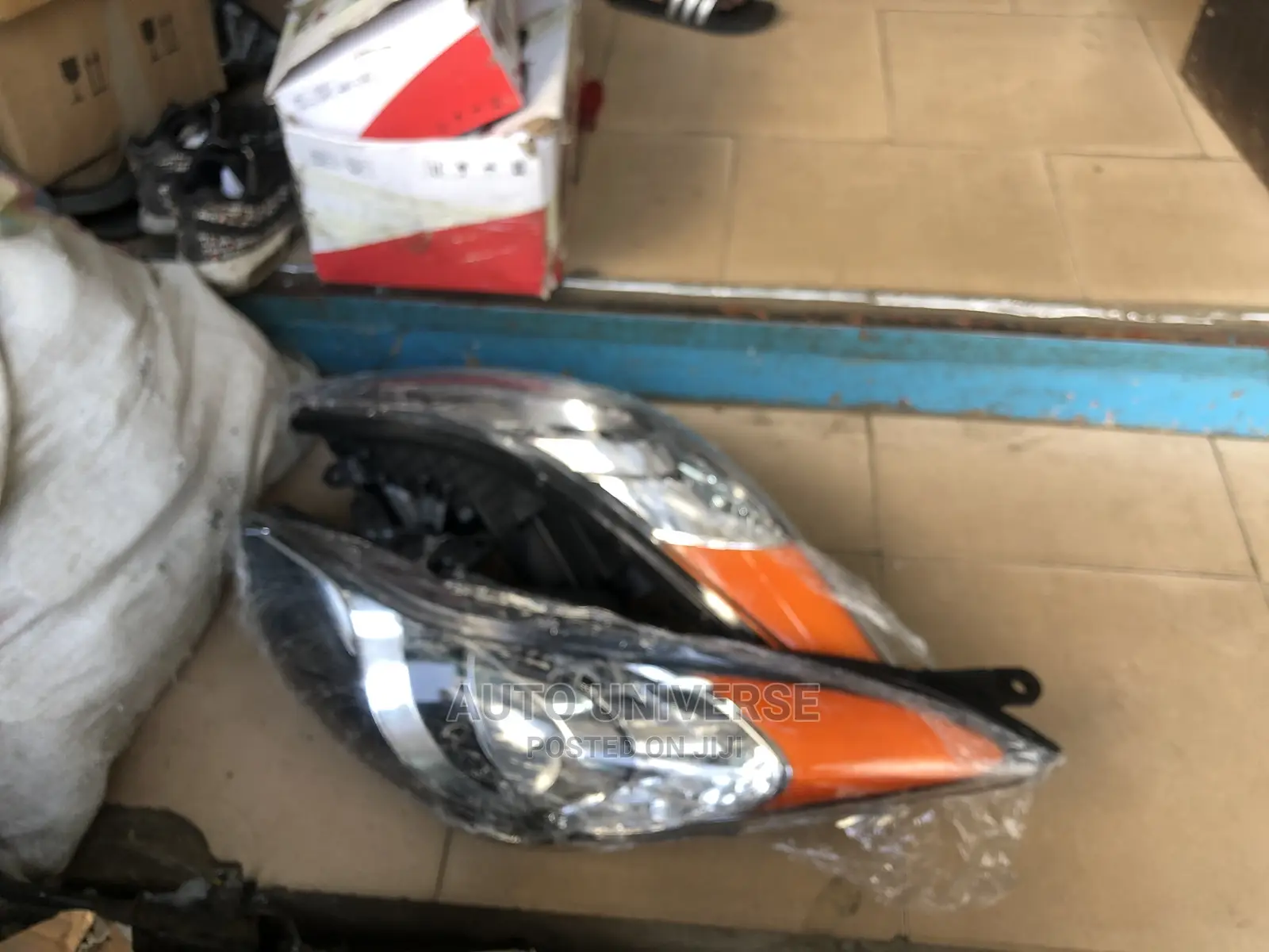 Hyundai Elantra 2011 to 2013 Headlight Pair