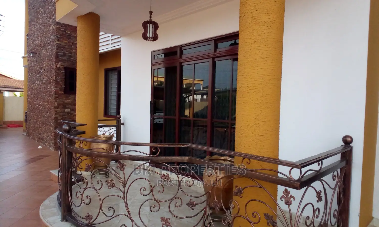 Furnished 3bdrm Apartment in American House for Rent