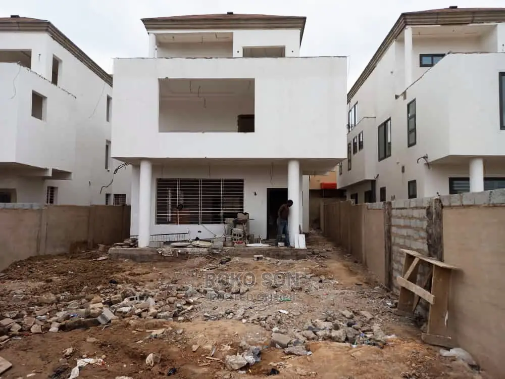 5bdrm Apartment in Dr Roko, Roman Ridge for sale