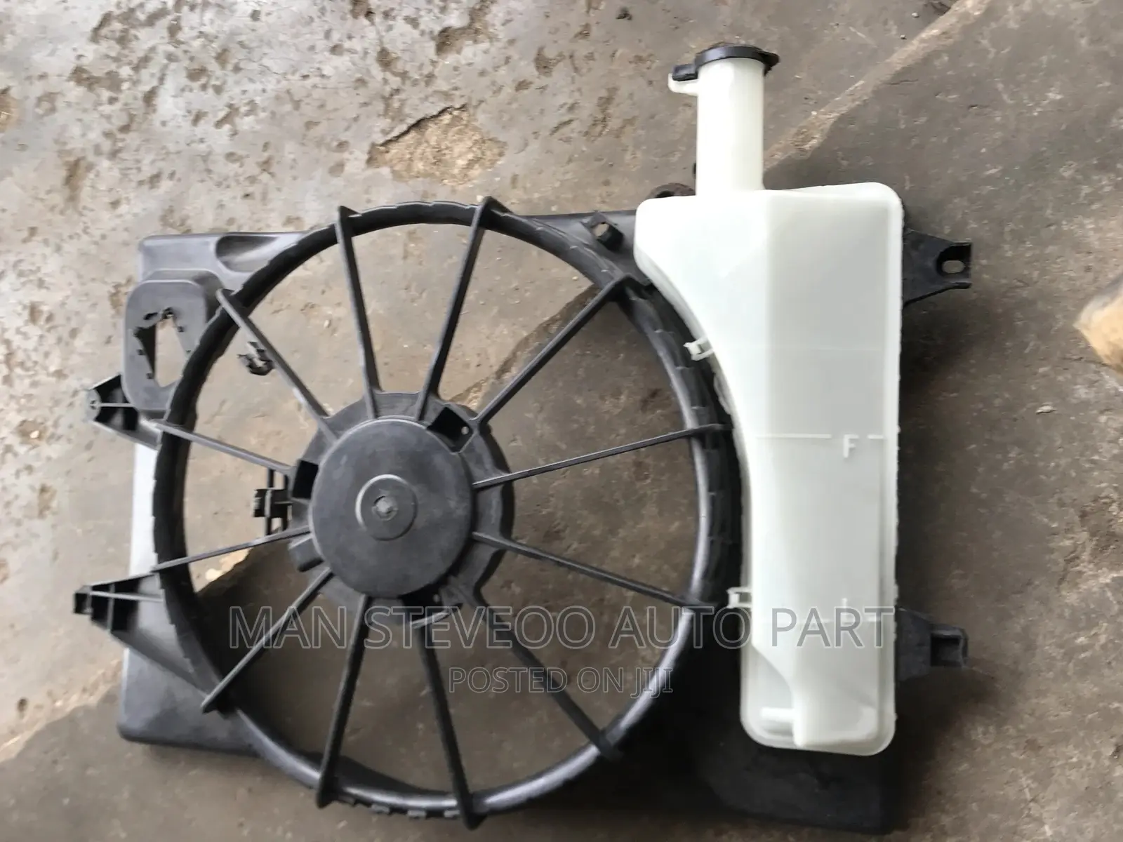Hyundai Elantra Fan Case 2017-