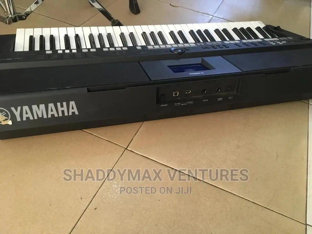 Yamaha PSR S 650 Keyboard