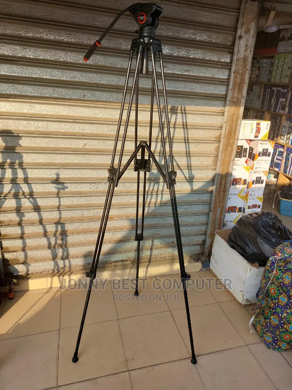 Video Heavy-Duty Tripod