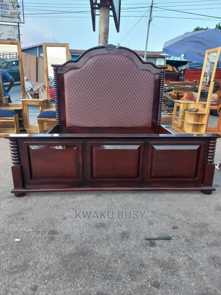 Wooden Queen Size Bed