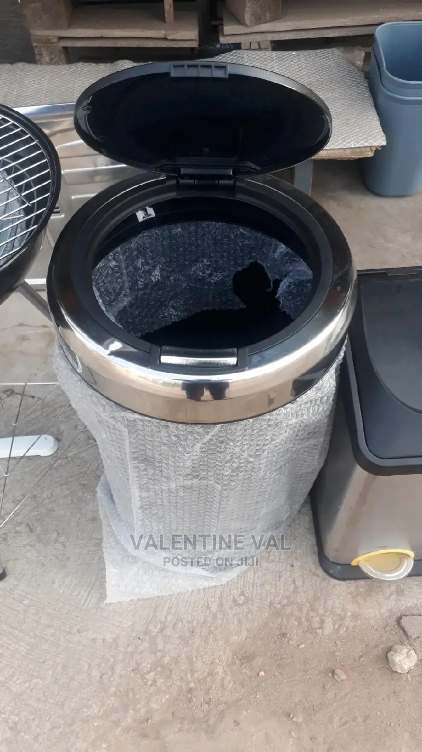 Dustbin Collector Can