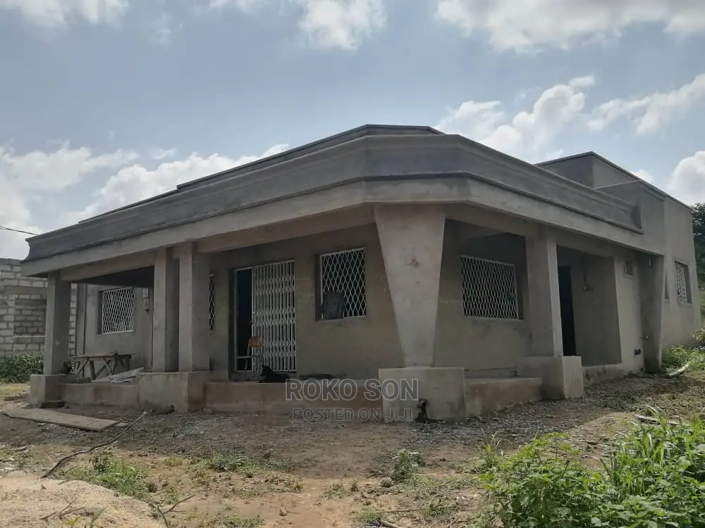 3bdrm House in Dr Roko, Pokuase for Sale