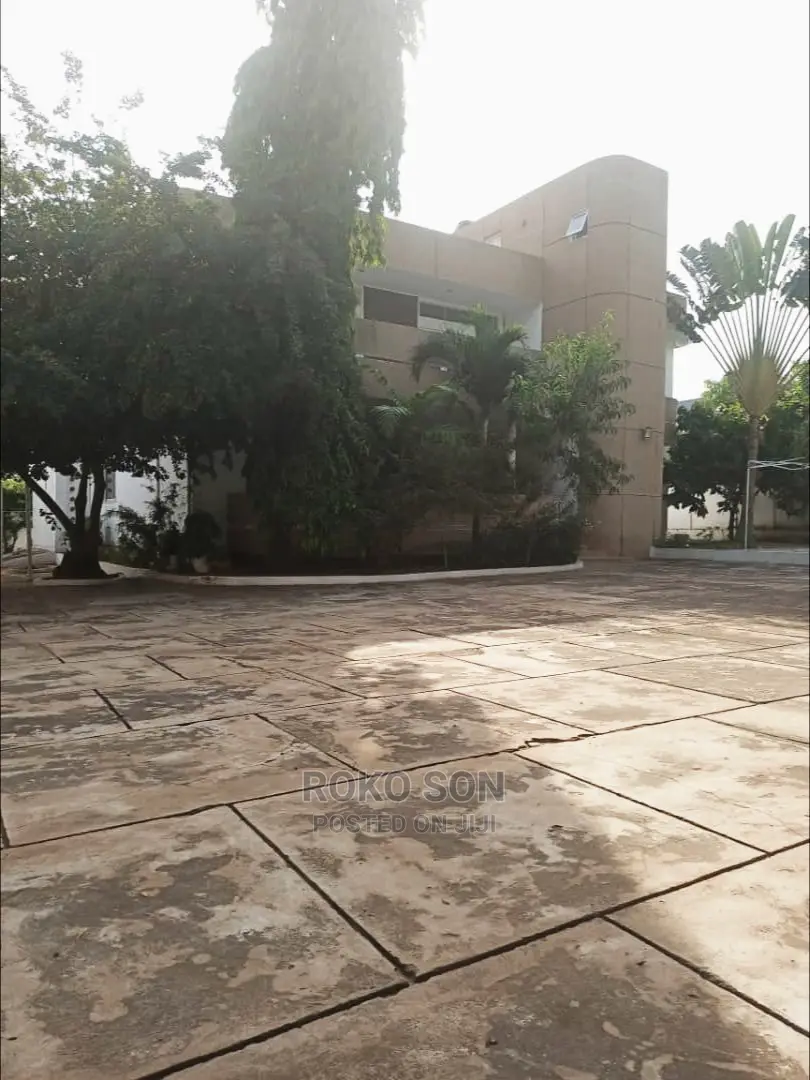 5bdrm Duplex in Dr Roko, Abelemkpe for rent