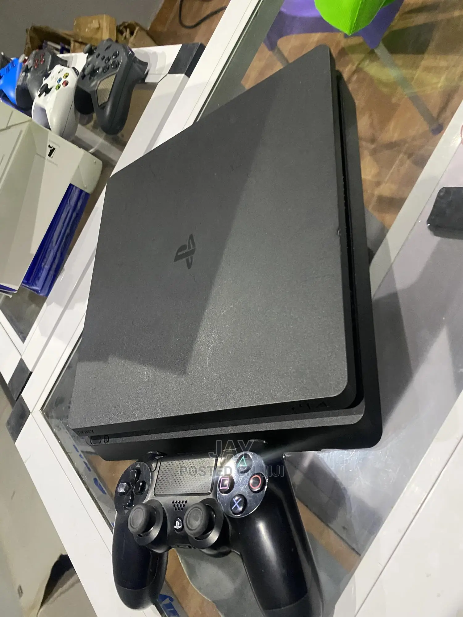 Playstation 4 Slim Ps4