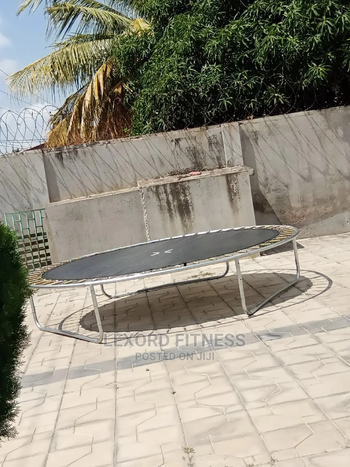 Trampoline 10ft