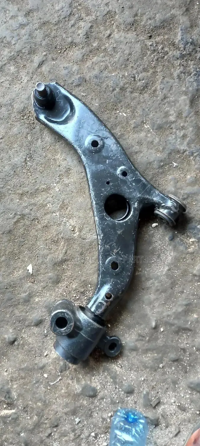 CX-5 Mazda (2012-2015) Used Front LOWER ARM Pair in Stock