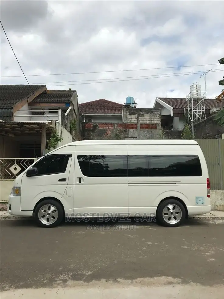 All Safe Buses for Rent Around Accra and Outside Ghana