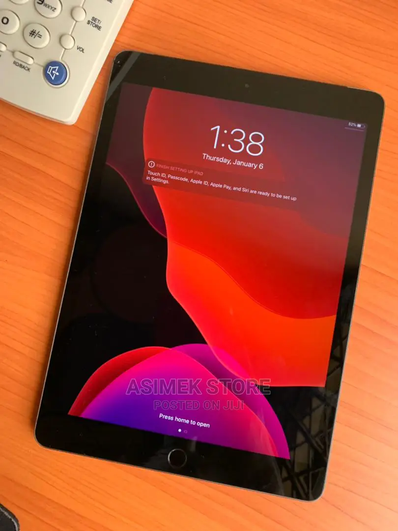 Apple iPad 10.2 (2019) 32 GB Gray