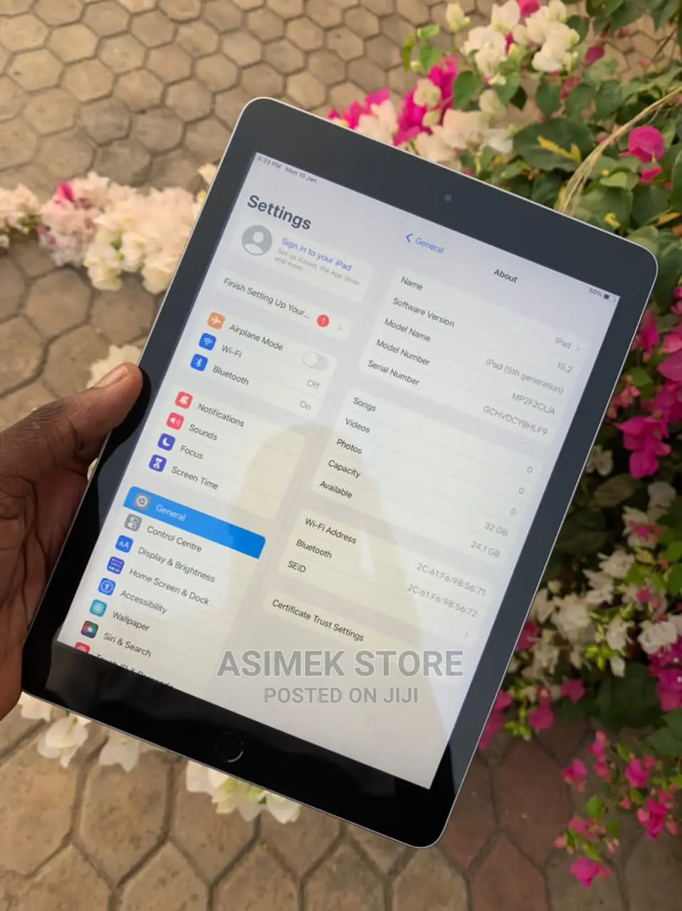 Apple iPad 9.7 32 GB Gray