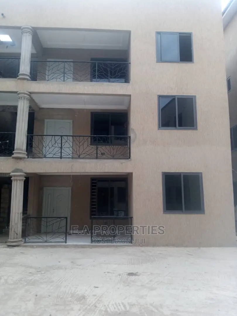 2bdrm Apartment in E a Properties, School Junction for Rent
