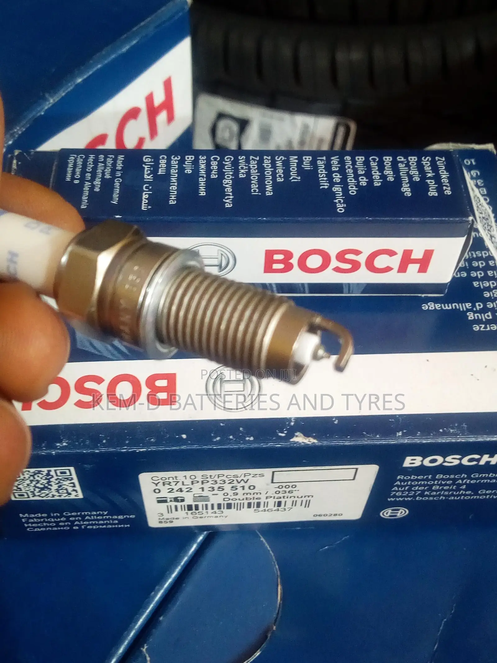 YR7LPP33W Bosch Spark Plug for VW Audi Porsche + Delivery