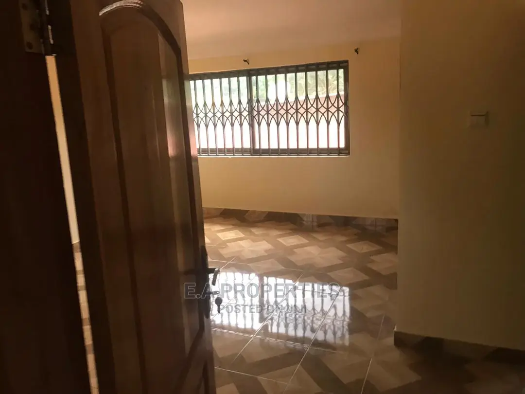 4bdrm House in E a Properties, Housing Down for Rent