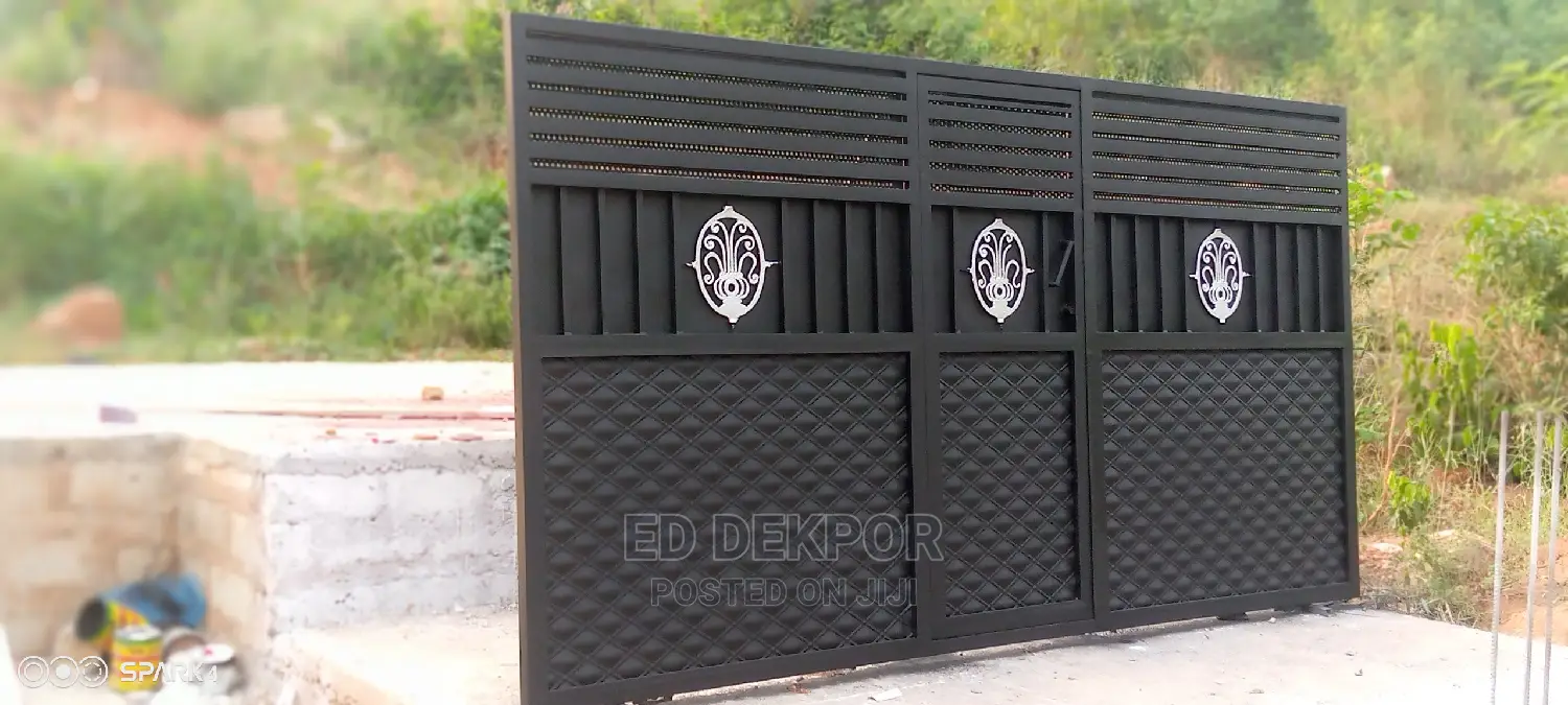 Strong Metal Gate