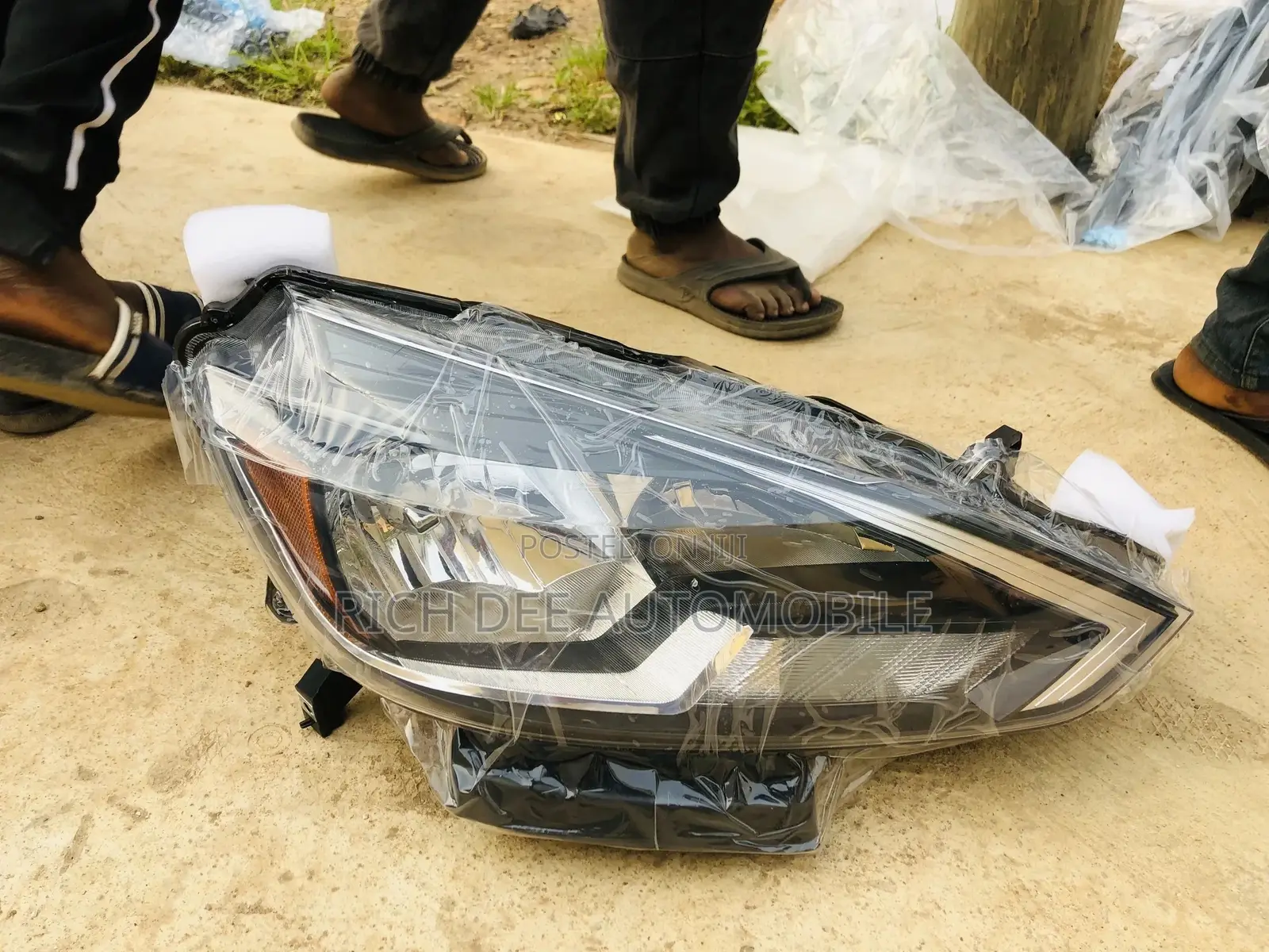 Sentra 2017 Headlight Pair