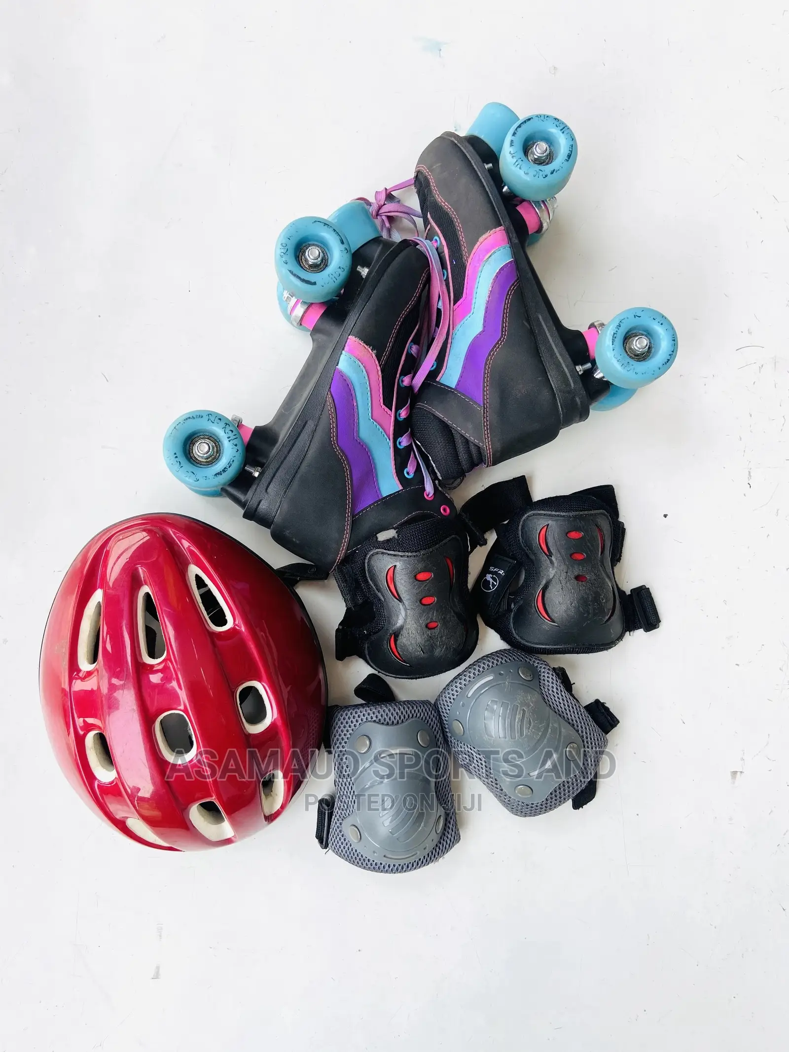 Original Set of Pre Owned Skating Shoes and Protective Gear