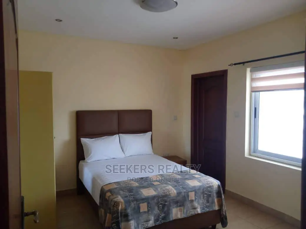 Furnished 3bdrm Apartment in Seekers Realty, Oxford Street for rent
