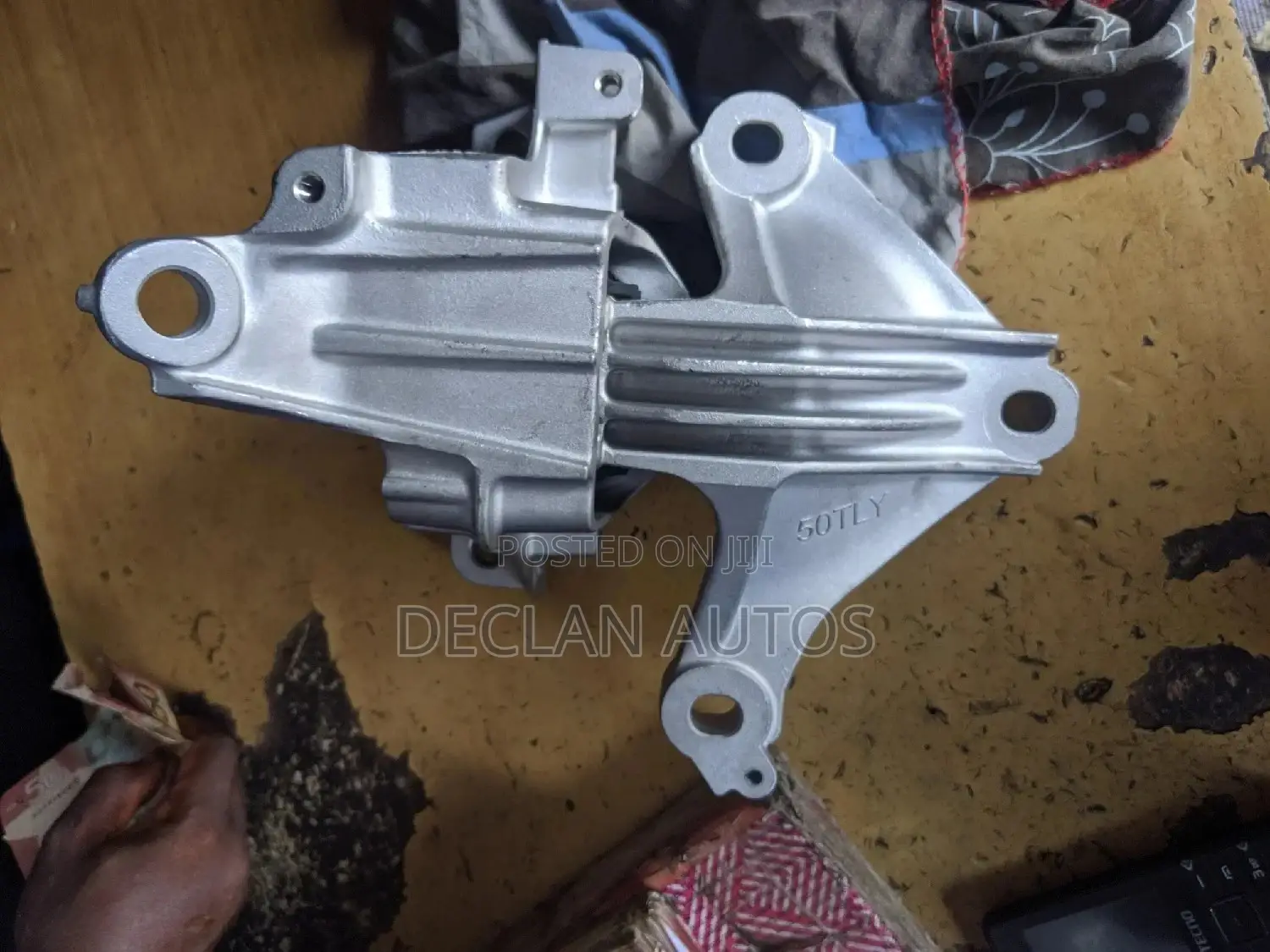 Honda CR-V 2017- 2020 Engine Seat