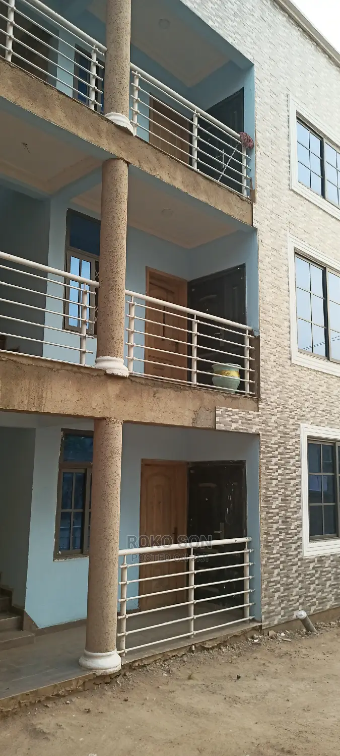 1bdrm Block of Flats in Dr Roko, Accra Metropolitan for rent