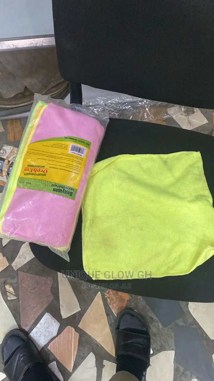 Microfiber Dusters for Cleaning Polishing Surfaces
