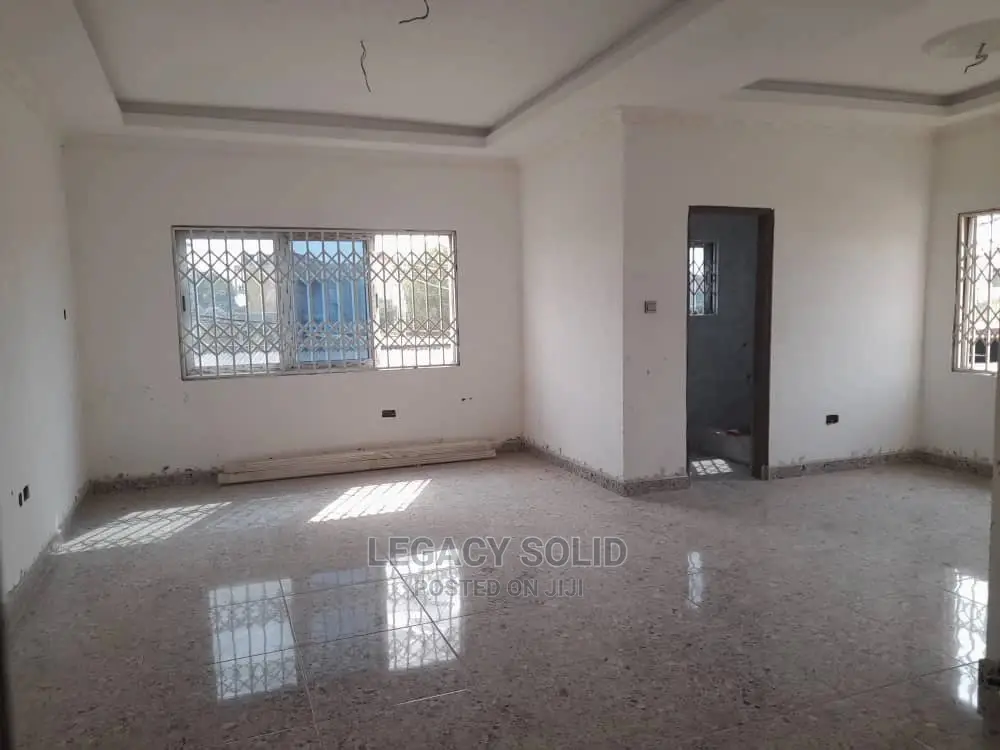 3bdrm Apartment in Legacy Solid Real, Ledzokuku-Krowor for rent