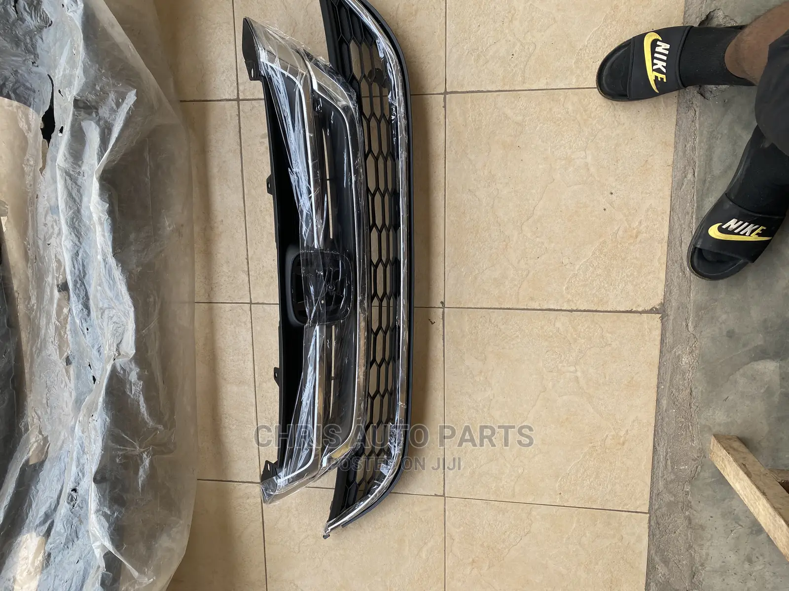 Honda CR-V 09 Front Shells