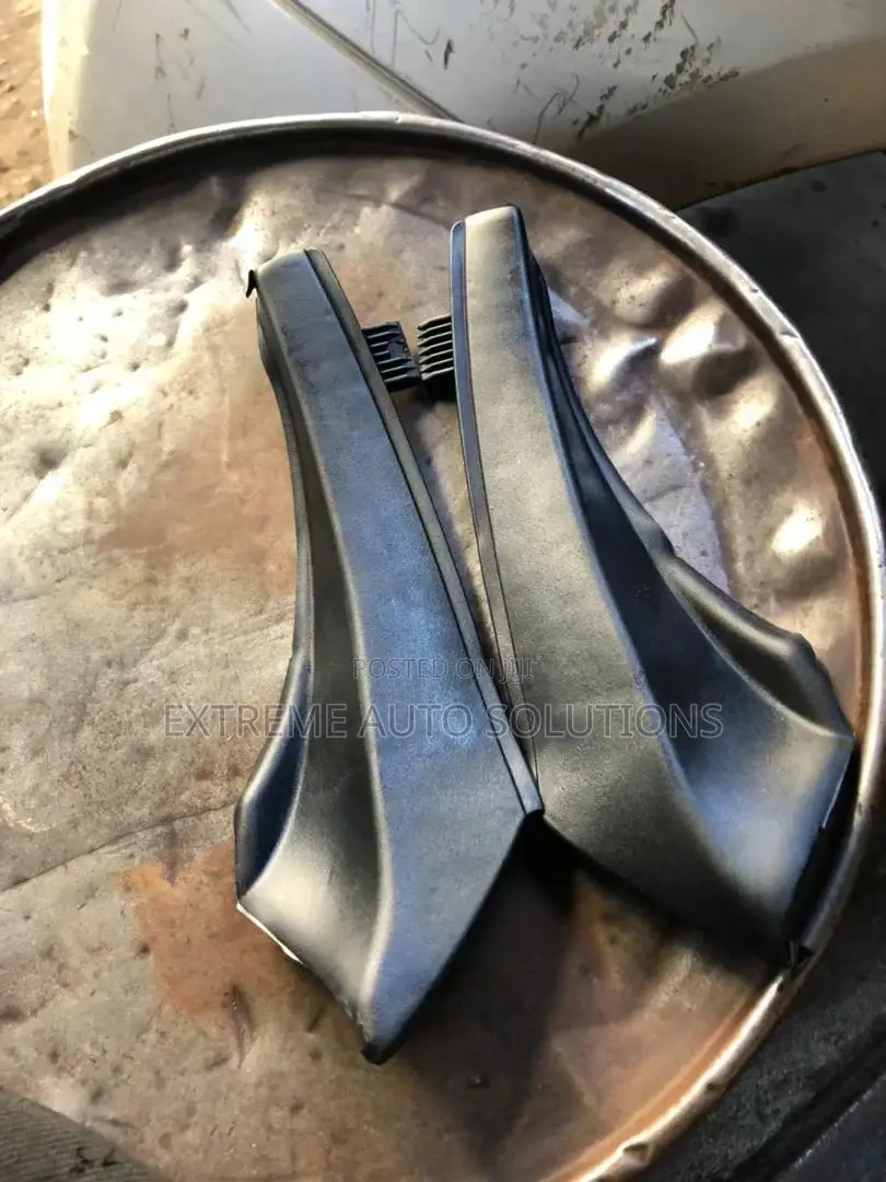 RAV 4 2013 - 2018 Wiper Ends He