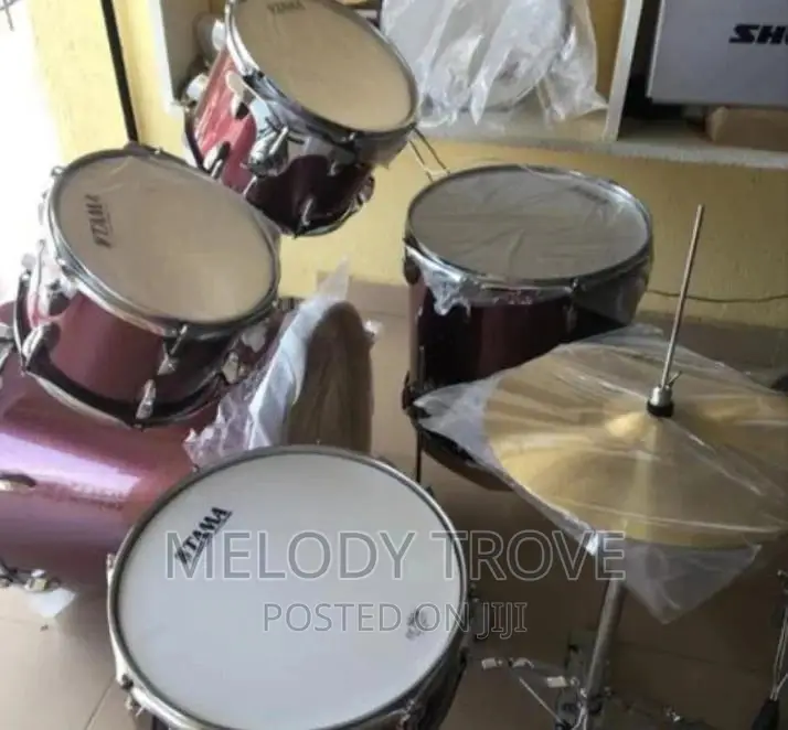 Tama Drum Set