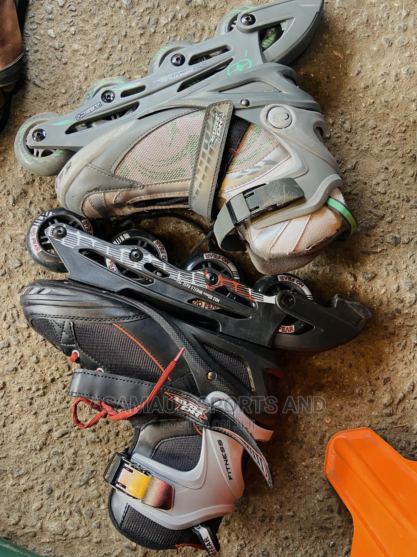 Skating Shoes and It Protective Gear at Cool Price