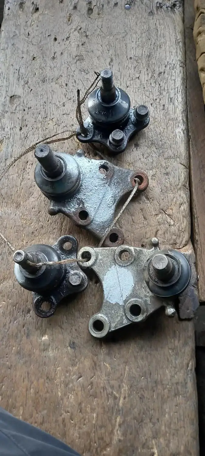 Isuzu Rodeo/Axiom 2000-2005 Set Ball Joints Pair Available