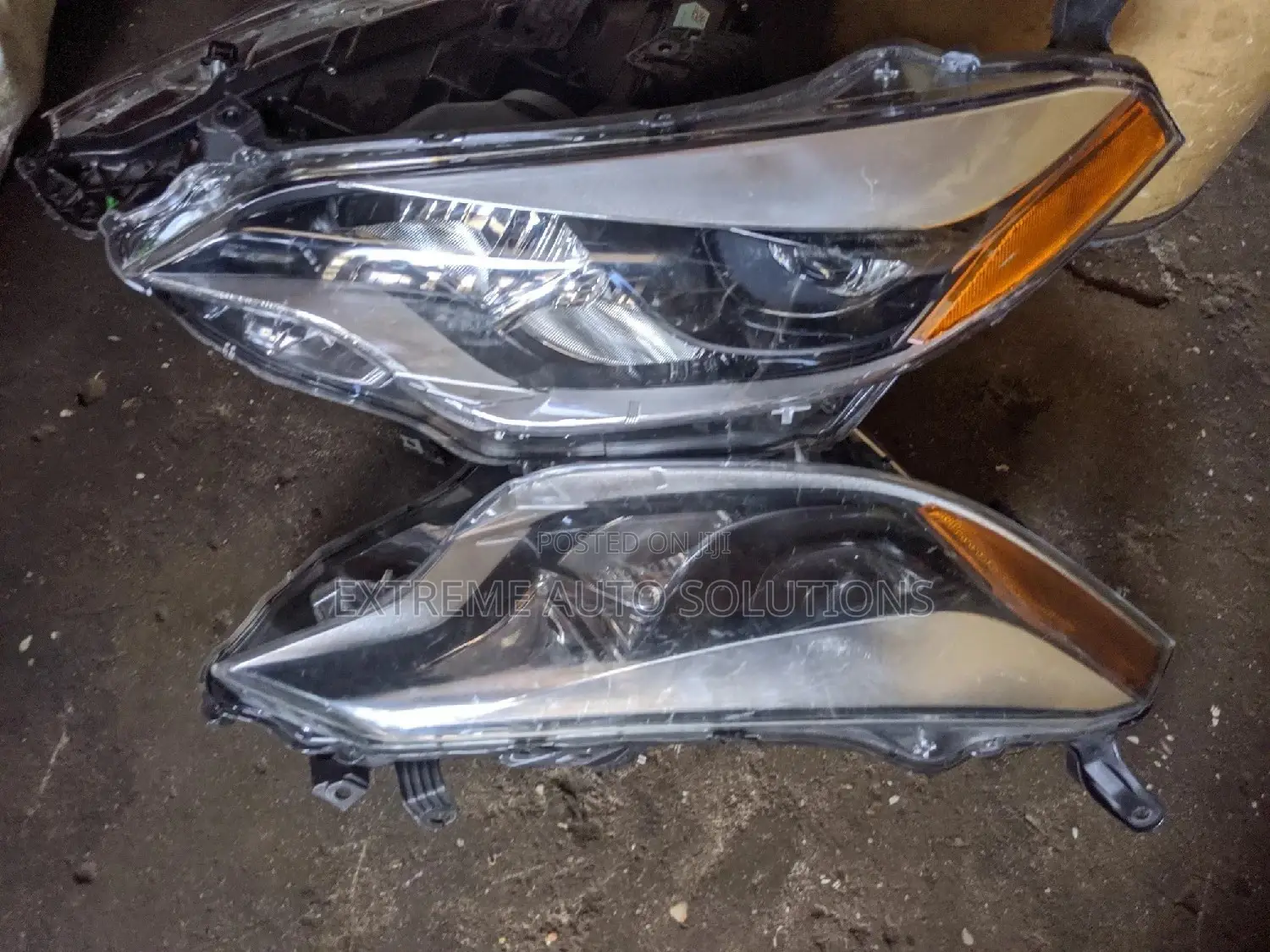 Toyota Corolla 2016 Headlights