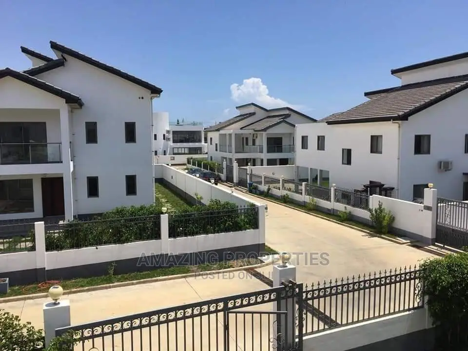 4bdrm House in Tseaddoo East, Accra Metropolitan for rent