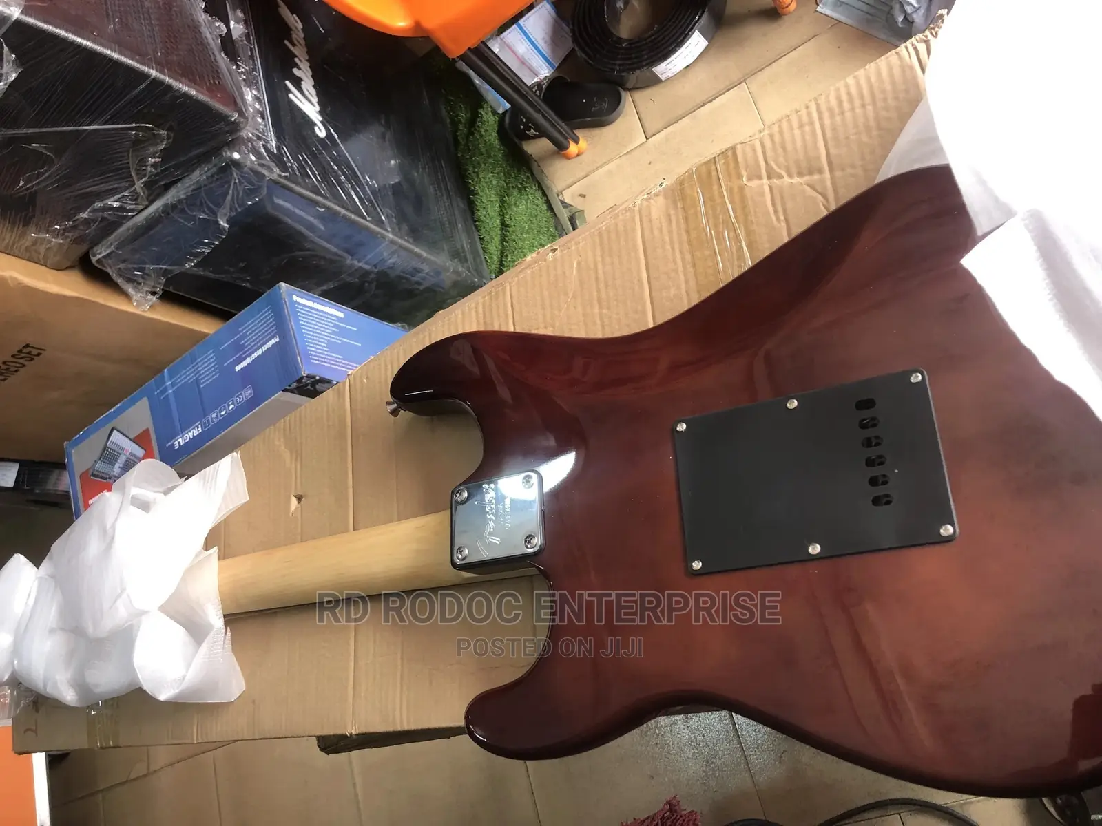Lead Fender Guitar