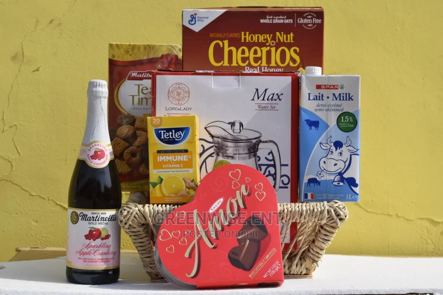 Cheerios Amor Gift Basket