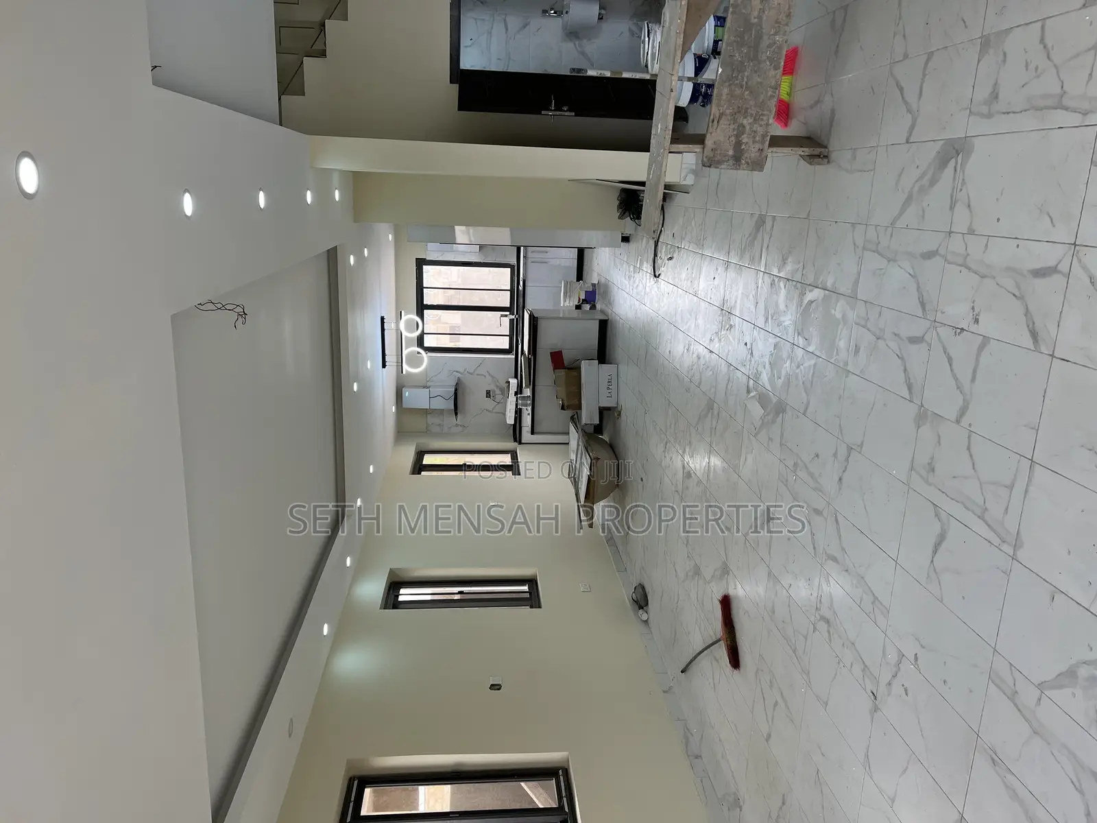 5bdrm House in Seth Mensah, East Legon for Sale