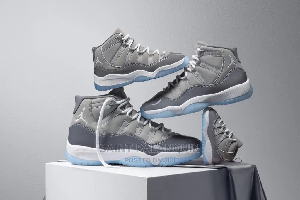 Air Jordan11 Grey