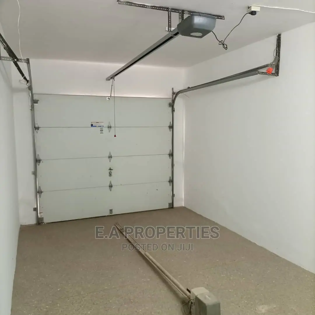 4bdrm House in E a Properties, New Legon for Rent