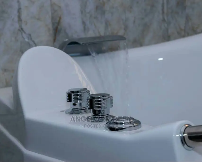 4bdrm House in Angies Properties, Spintex for sale