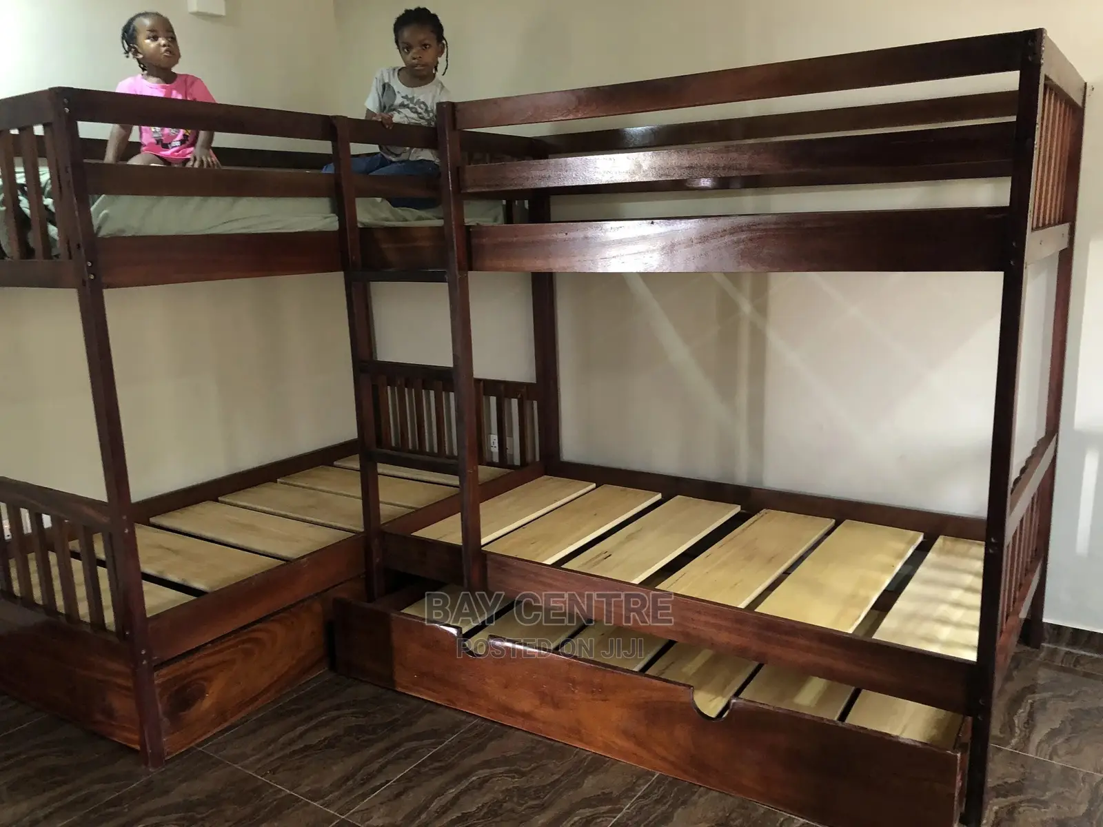 Brown Stained 5-in-1 With One Pullout Storage Drawer