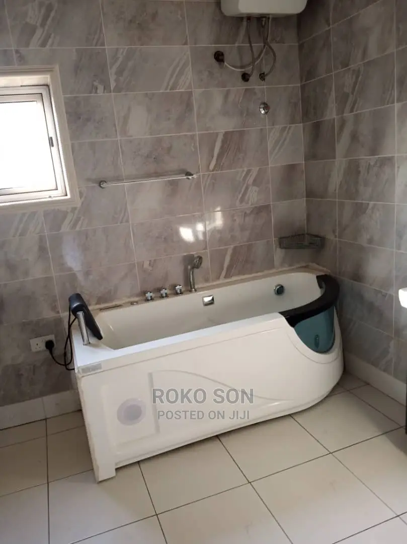 4bdrm Duplex in Dr Roko, East Legon for Sale