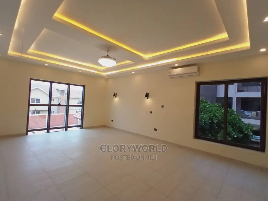 5bdrm House in East Legon for sale