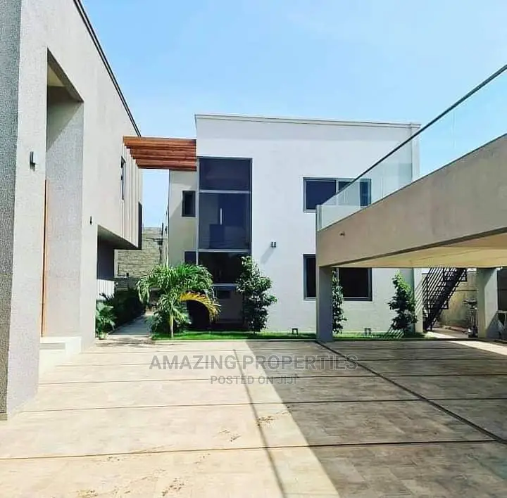 Furnished 9bdrm Farm House in Tseaddoo East for Sale